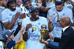 字母哥转会引争议，布伦森炮轰：软蛋投敌行为！