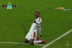 足坛一夜动态！利物浦绝杀升班马，曼城3-0曼联，巴萨造6-0惨案